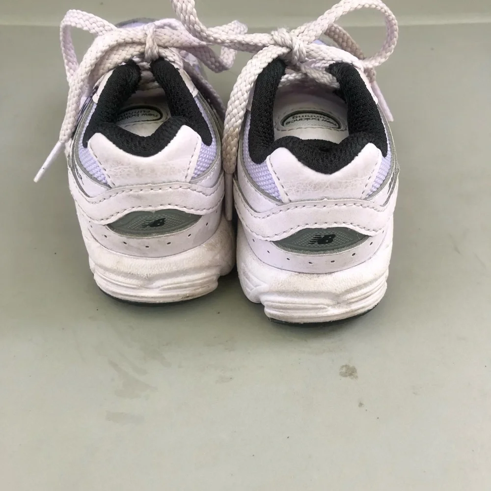 New Balance Kids White and Light Purple Sneakers Size 5